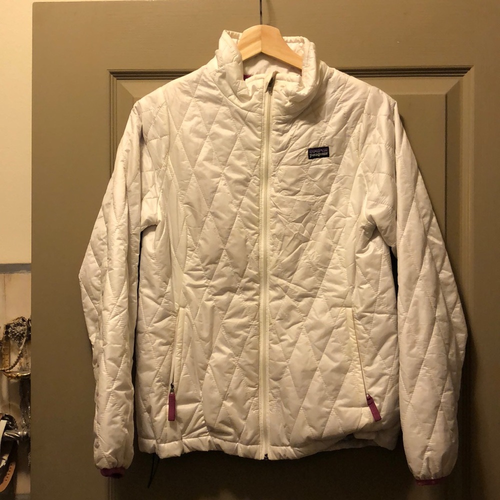 White Patagonia Quilted Jacket | Kids XL